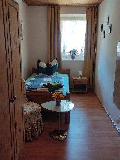 Ruhiges Einbettzimmer